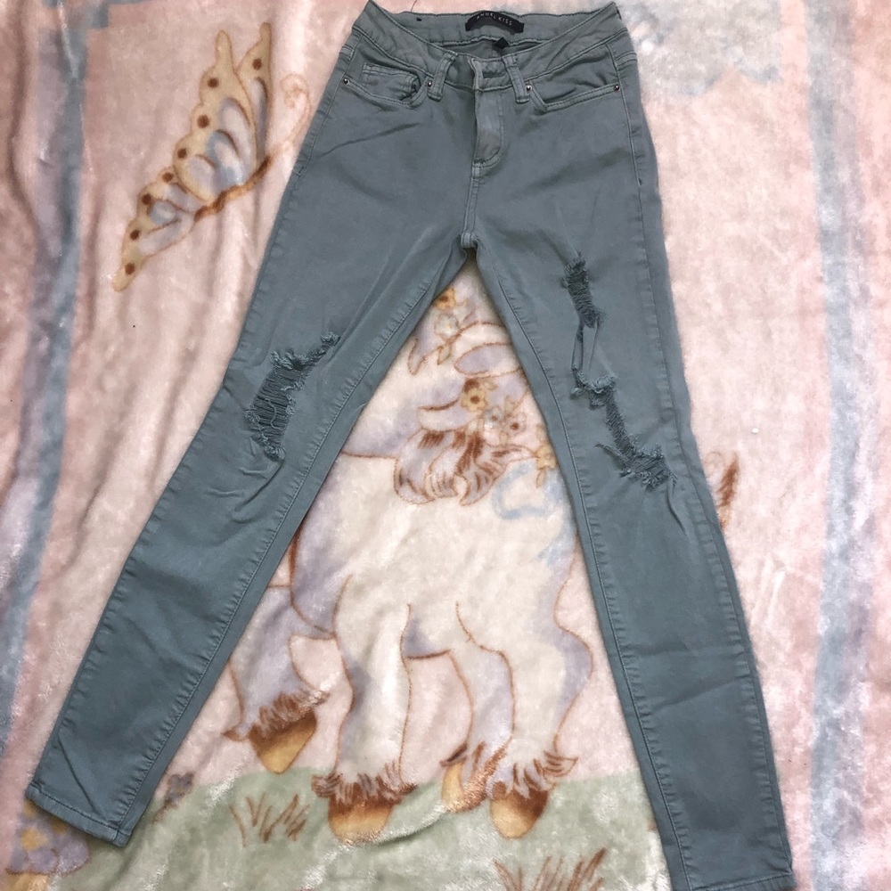 Skinny jeans